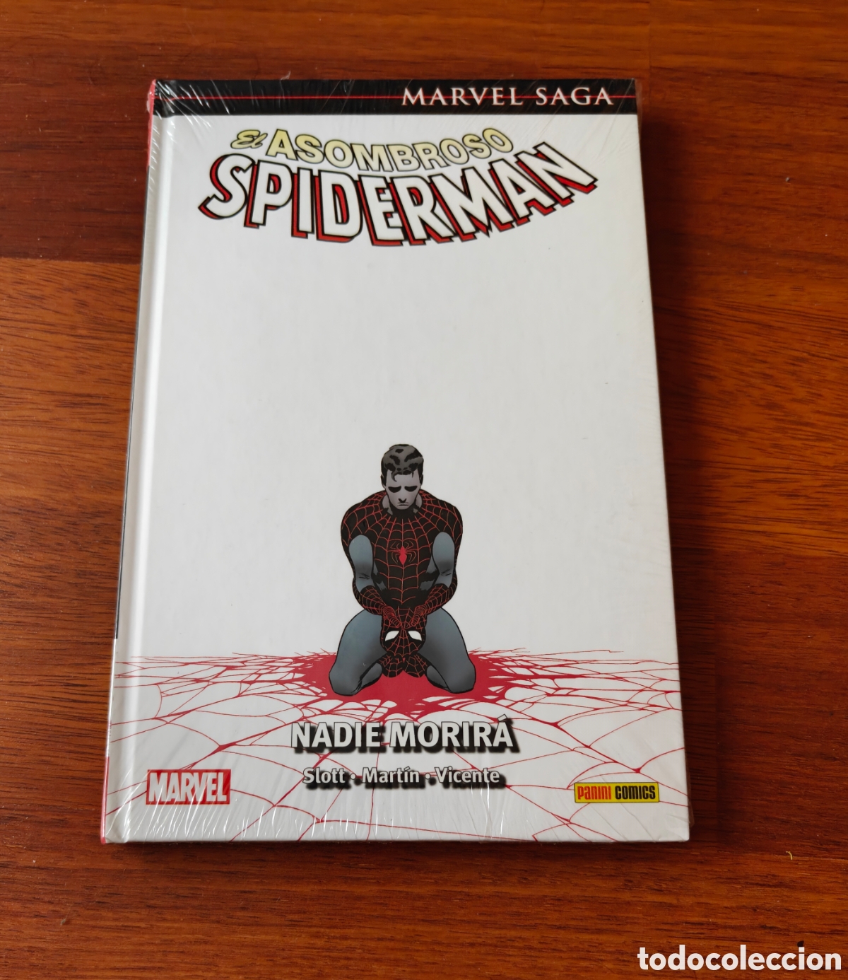 C&oacute;mics: Precintado. Marvel Saga El asombroso Spiderman. Nadie morir&aacute;. Tomo 32.