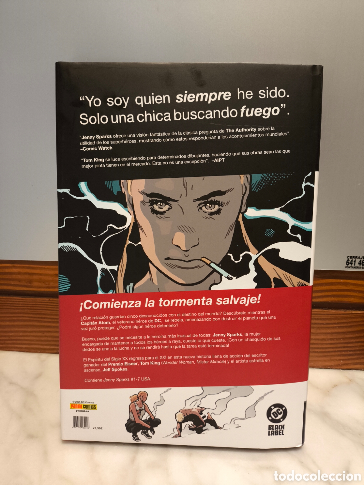 C&oacute;mics: Jenny Sparks de Tom King y Jeff Spokes / DC Black Label / Panini c&oacute;mics - Foto 2