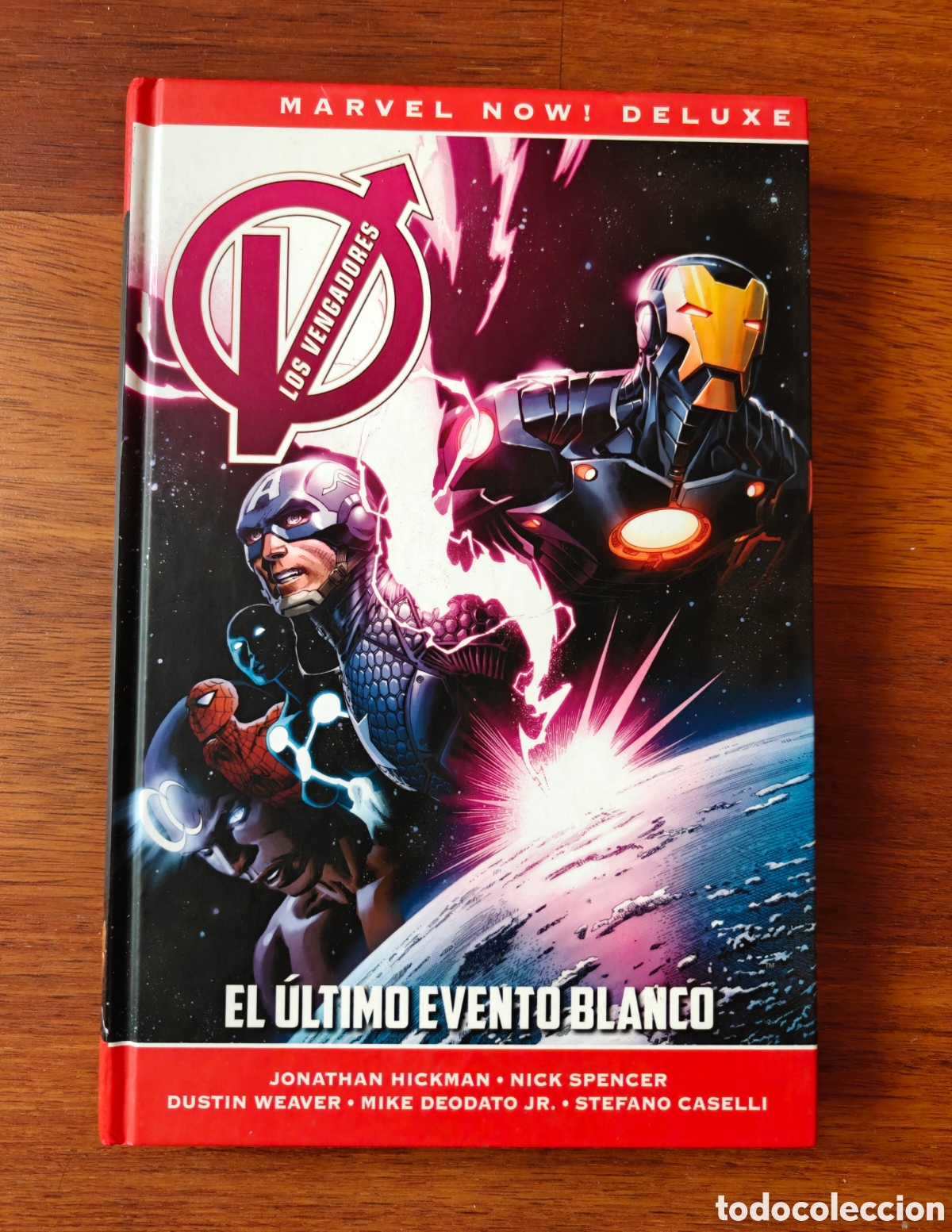 C&oacute;mics: Marvel now! Deluxe Vengadores de Jonathan Hickman. El &uacute;ltimo evento blanco. Tomo 2.
