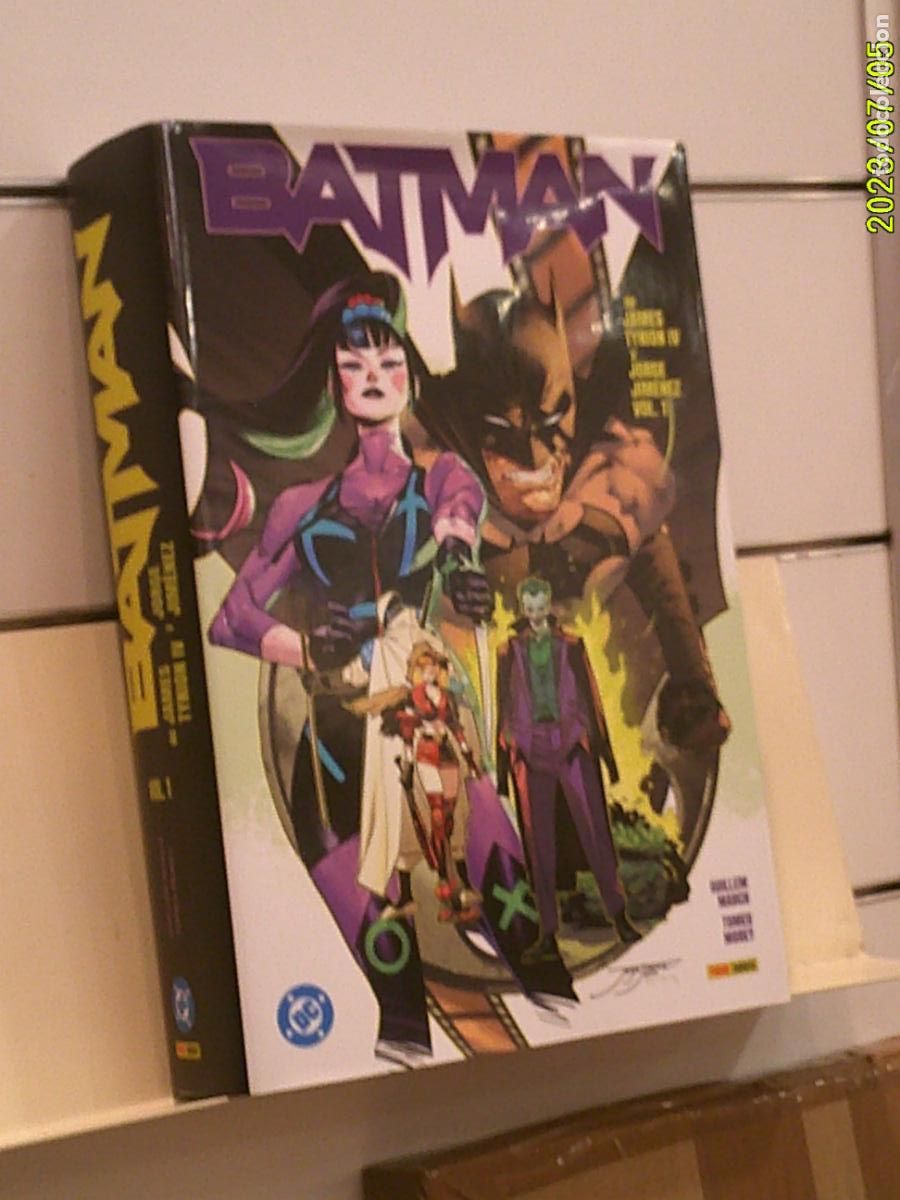 C&oacute;mics: BATMAN DE JAMES TYNION IV Y JORGE JIMENEZ VOL. 1 TOMO TAPA DURA DC - PANINI