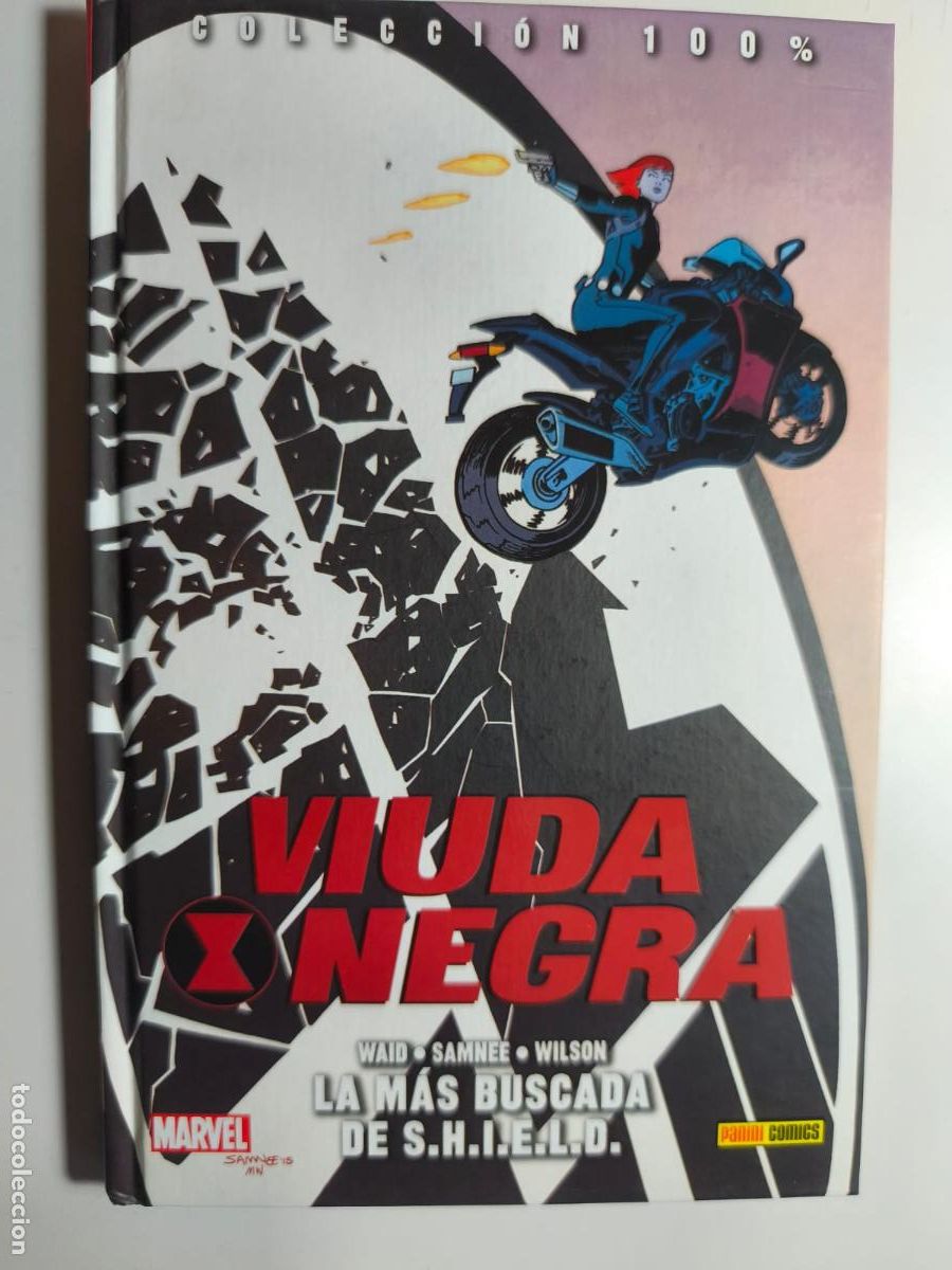 C&oacute;mics: VIUDA NEGRA 01: LA MAS BUSCADA DE S.H.I.E.L.D. (100% MARVEL HC). PANINI, 2017.