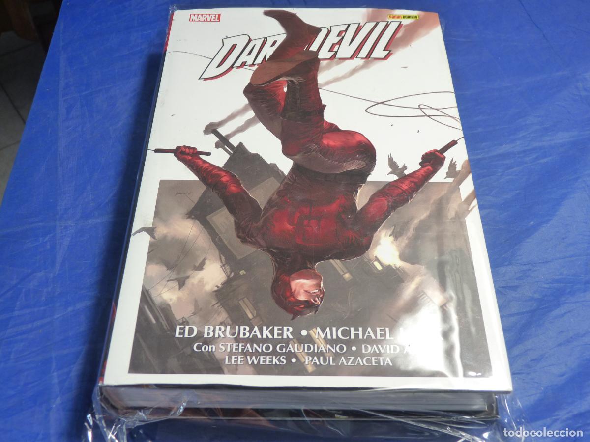 C&oacute;mics: Marvel Omnibus. Daredevil de Ed Brubaker y Michael Lark #1 PANINI OREFSLL - Foto 1