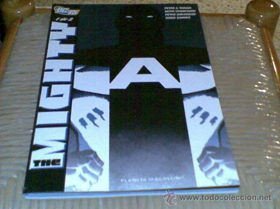 C&oacute;mics: The Mighty, de Tomasi y otros. Vol. 1 - Foto 1