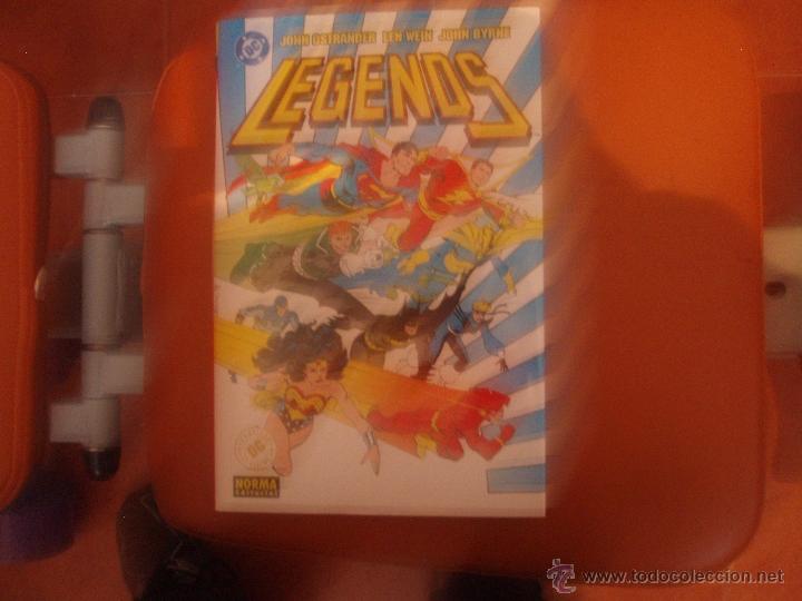 C&oacute;mics: LEGENDS - Foto 1