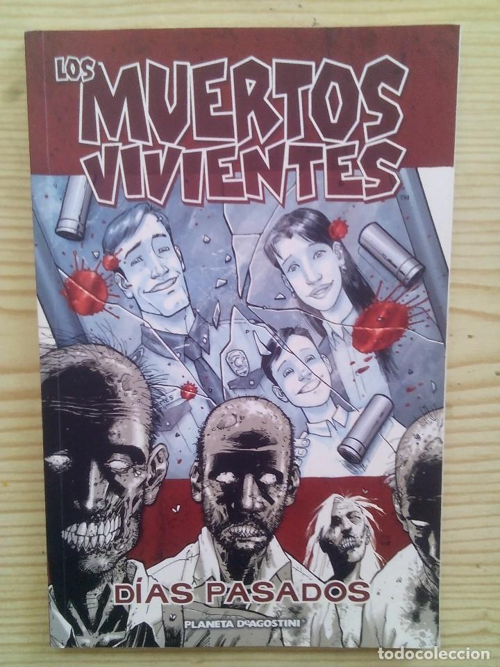 C&oacute;mics: 2 Comic Los Muertos Vivientes - Dias Pasados+Muchos Kilometros A La Espalda