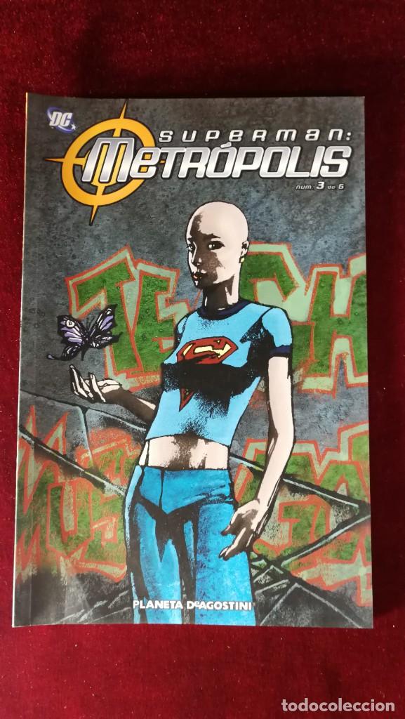 C&oacute;mics: DC Planeta - Superman Metropolis 3 de 6 (R-3) - Foto 1