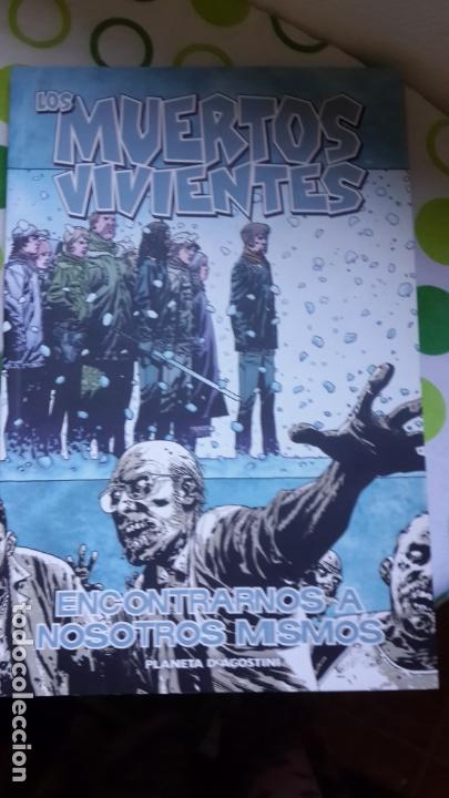 Fumetti: encontrarnos a nosotros mismos - LOS MUERTOS VIVIENTES - PLANETA -THE WALKING DEAD