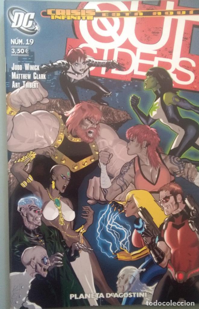 C&oacute;mics: OUTSIDERS 19 VOL 1 - Foto 1
