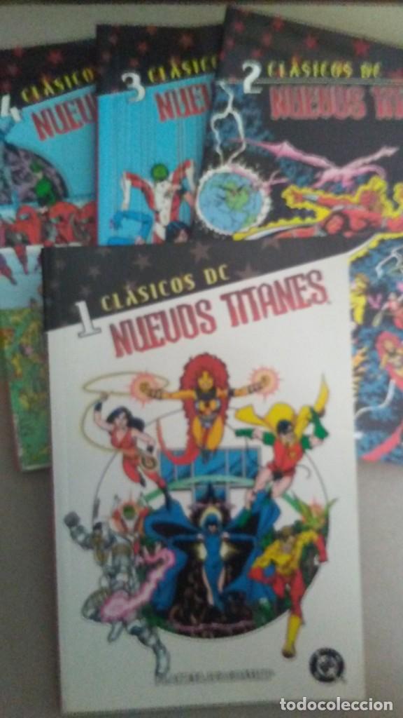 C&oacute;mics: CLASICOS DC - NUEVOS TITANES 1 al 4 - Foto 1