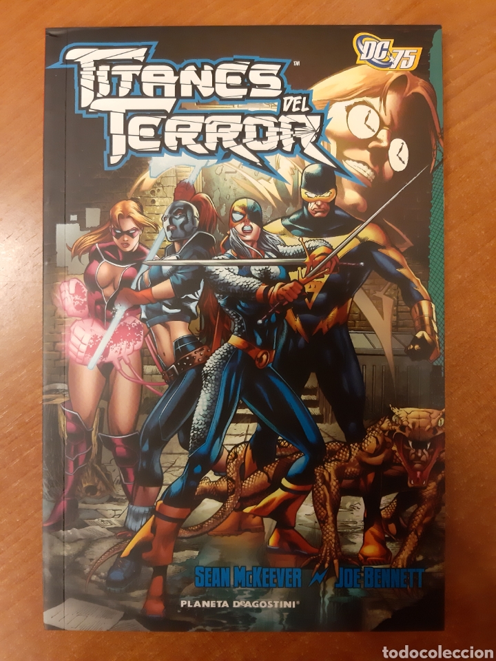 C&oacute;mics: Titanes del terror Sean McKeever Joe Bennett - Foto 1