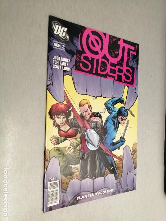 C&oacute;mics: OUTSIDERS N&ordm; 2 / DC - PLANETA - Foto 1