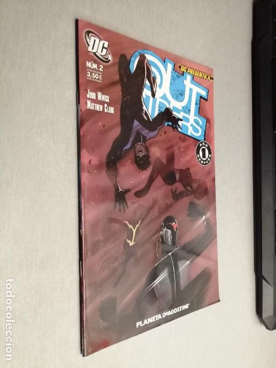 Comics: DC PRESENTA OUTSIDERS N&ordm; 2 / DC - PLANETA