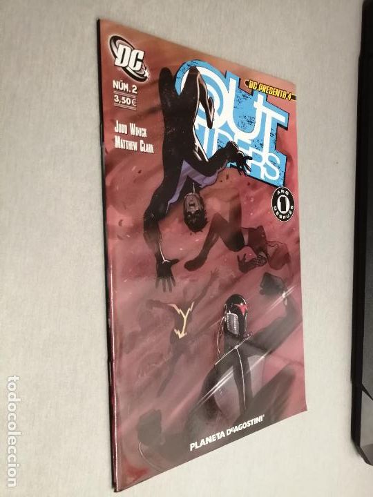 Comics: DC PRESENTA OUTSIDERS N&ordm; 2 / DC - PLANETA