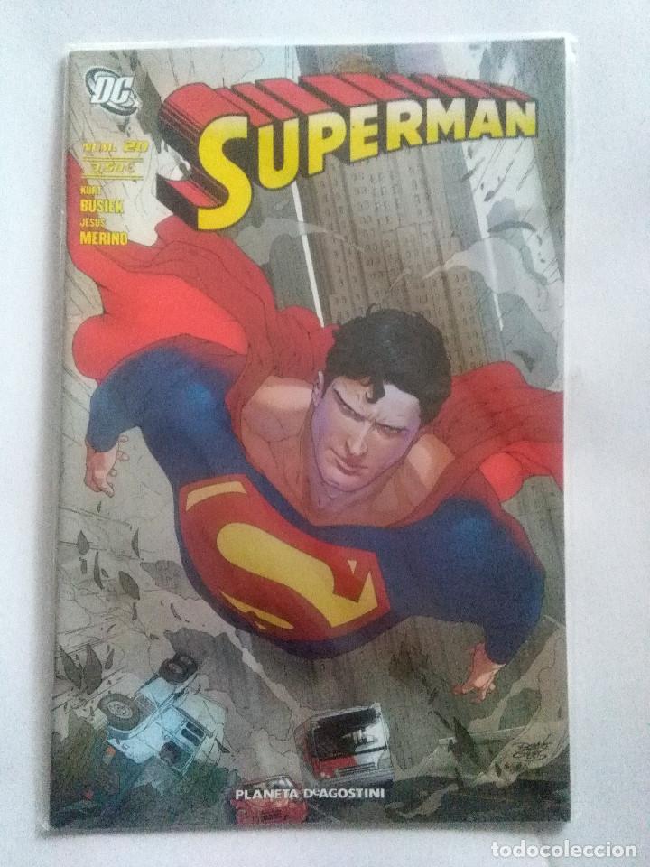 C&oacute;mics: SUPERMAN 20 DC COMICS-PLANETA - Foto 1