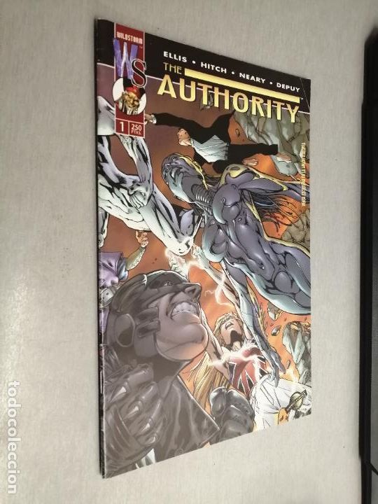Comics: THE AUTHORITY VOL. 1 N&ordm; 1 / WORLD COMICS - PLANETA