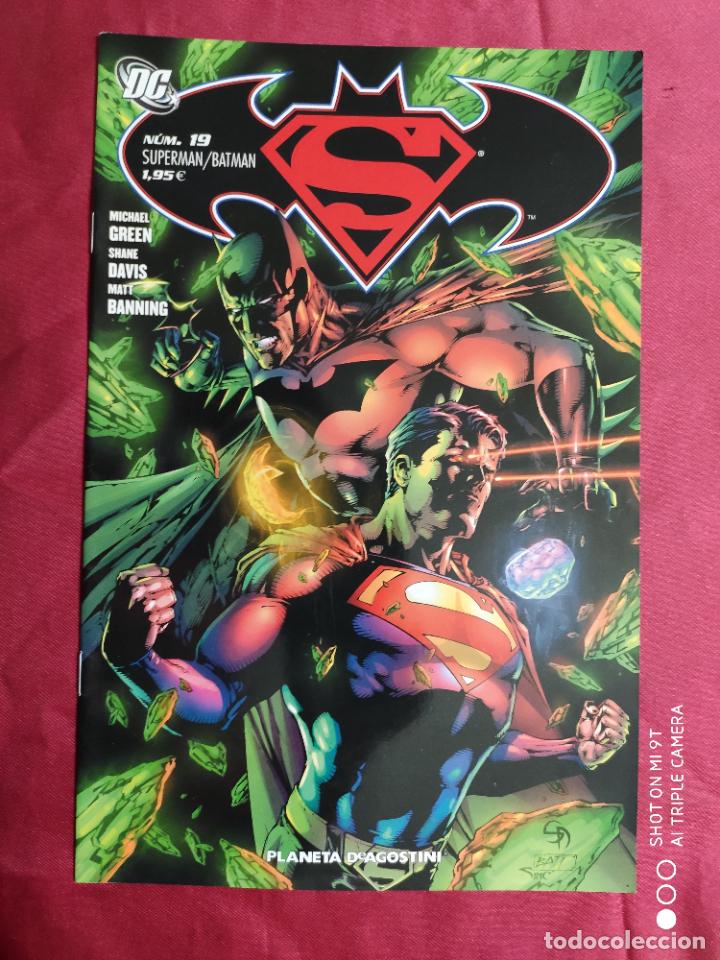 C&oacute;mics: SUPERMAN / BATMAN. VOL 2. N&ordm; 19. DC. PLANETA - Foto 1