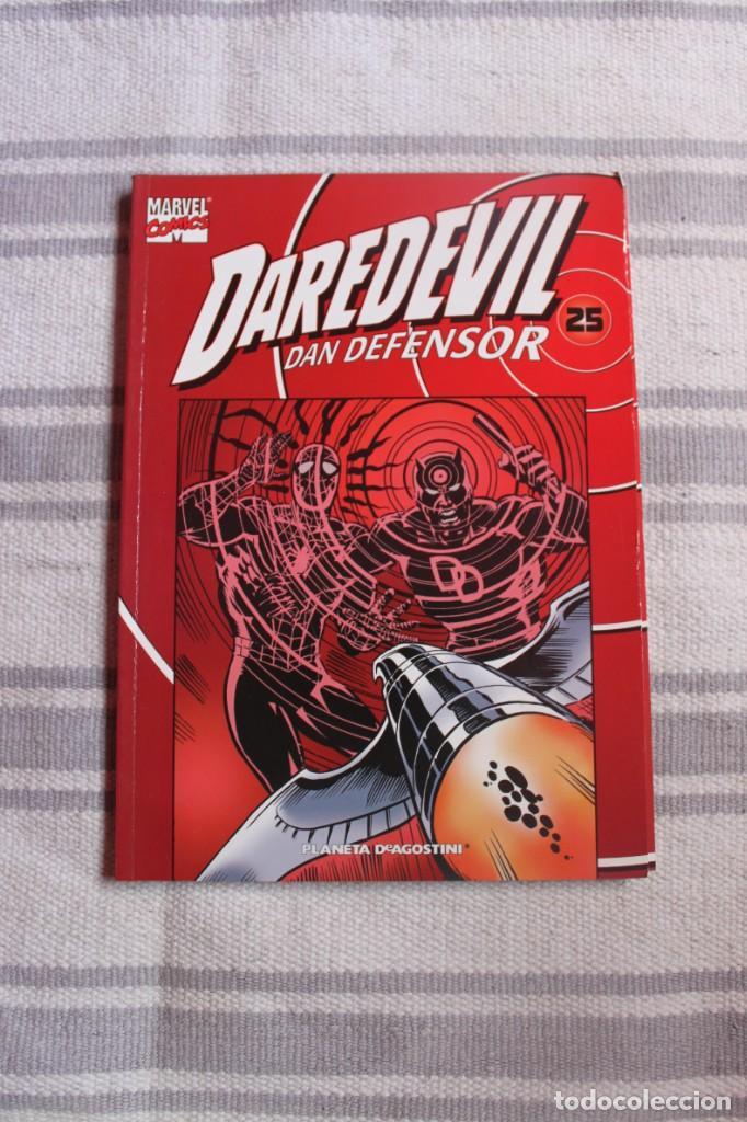 C&oacute;mics: DAREDEVIL DAN DEFENSOR N&ordm; 25: CENIZAS A LAS CENIZAS ; MARVEL COMIC ; PLANETA - Foto 1
