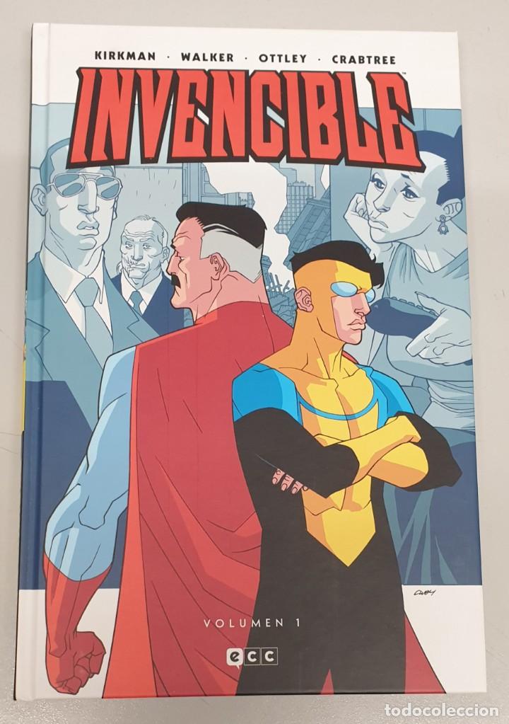 C&oacute;mics: INVENCIBLE VOLUMEN 1 / ROBERT KIRKMAN / ECC - Foto 1