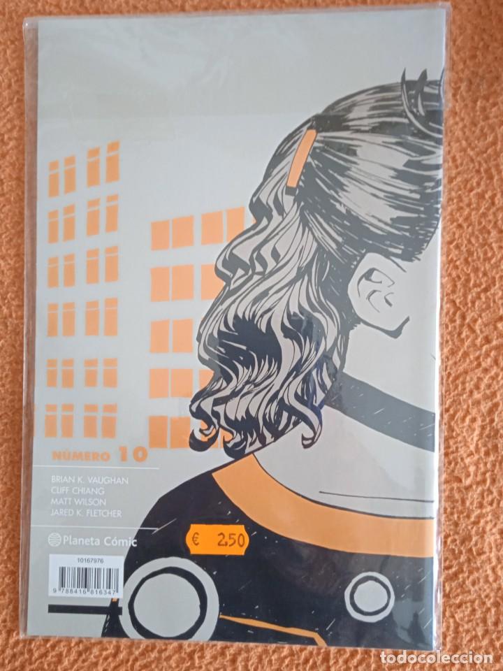 C&oacute;mics: Paper Girls 10 planeta - Foto 2
