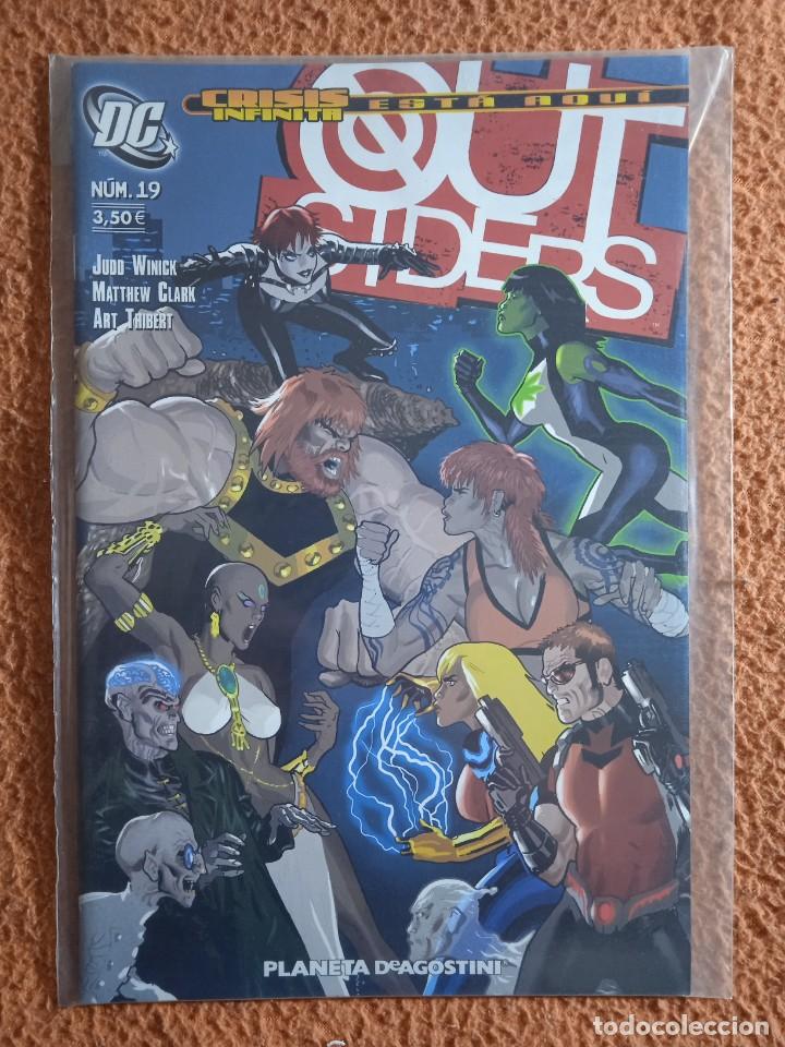 C&oacute;mics: OUTSIDERS N&ordm; 19 / DC - PLANETA - Foto 1