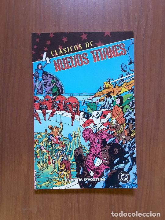 C&oacute;mics: Nuevos Titanes 4. Cl&aacute;sicos DC. Planeta. - Foto 1