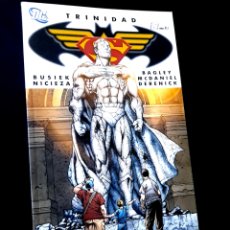 Cómics: EXCELENTE ESTADO TRINIDAD 2 SUPERMAN NATMAN WONDER WOMAN PLANETA TOMO