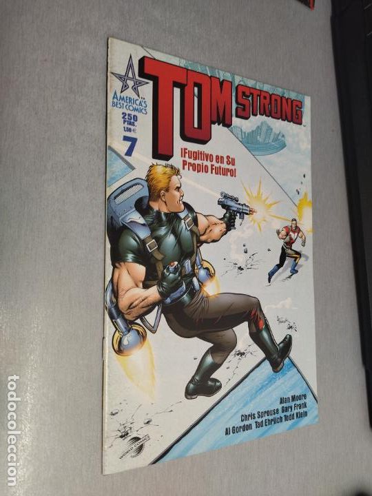 C&oacute;mics: TOM STRONG N&ordm; 7 / ALAN MOORE / PLANETA - Foto 1
