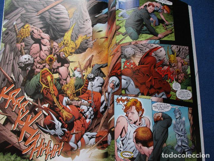 C&oacute;mics: DC / JSA N.&ordm; 2 de GEOFF JOHNS &middot; VOLUMEN 2 &middot; PLANETA 2007 - Foto 4