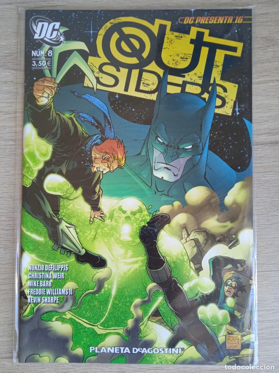 C&oacute;mics: OUTSIDERS 8 PLANETA - Foto 1