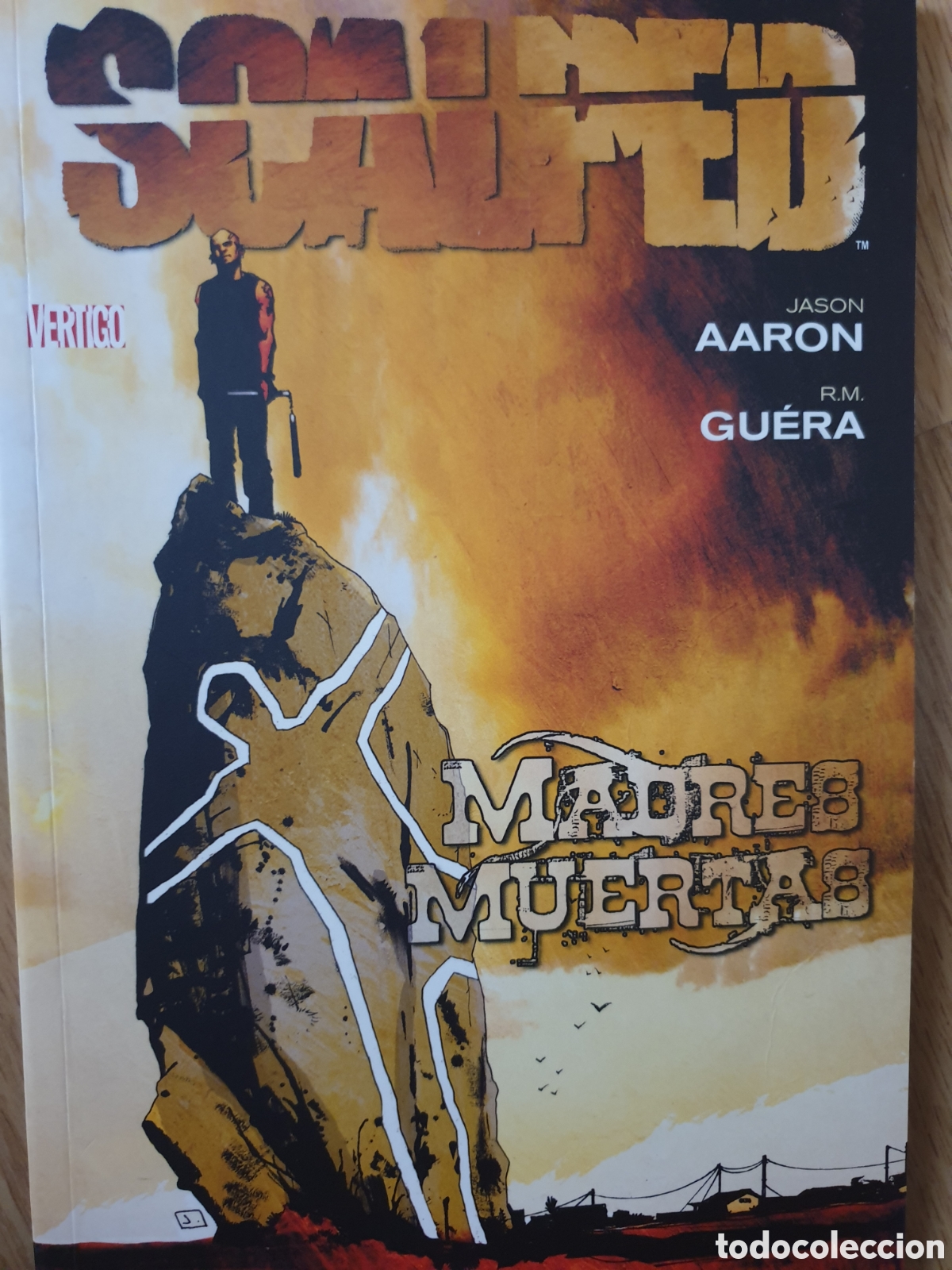 C&oacute;mics: SCALPED. Madres muertas - Foto 1