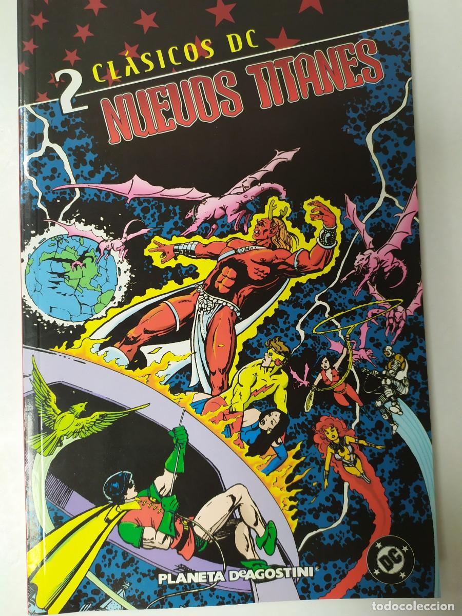 C&oacute;mics: CL&Aacute;SICOS DC: NUEVOS TITANES 2 - Foto 1