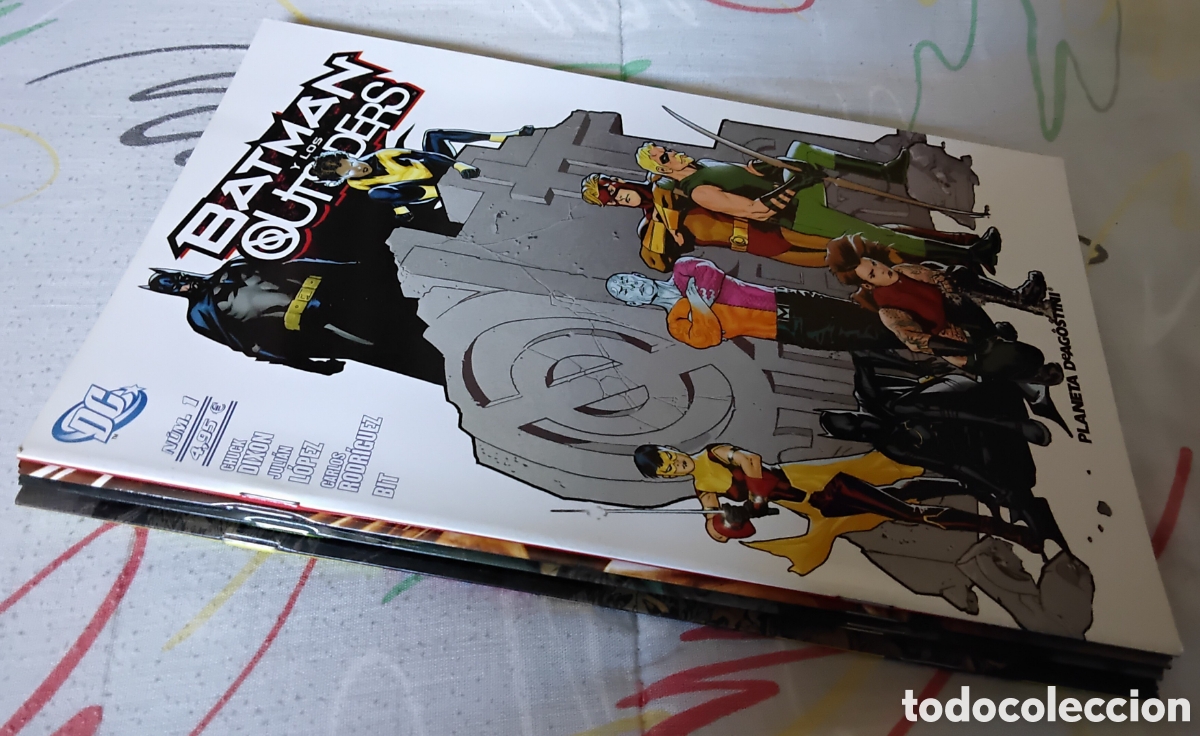 C&oacute;mics: BATMAN Y LOS OUTSIDERS (1 al 4) - Foto 2