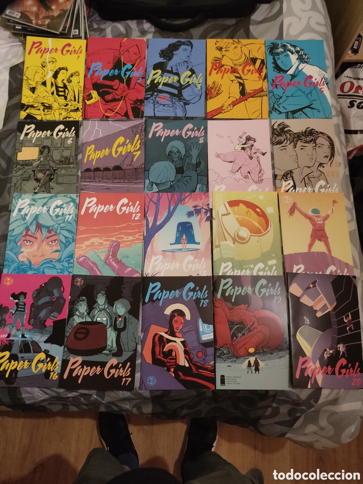 C&oacute;mics: Paper Girls 1 a 20 Grapa - Foto 1