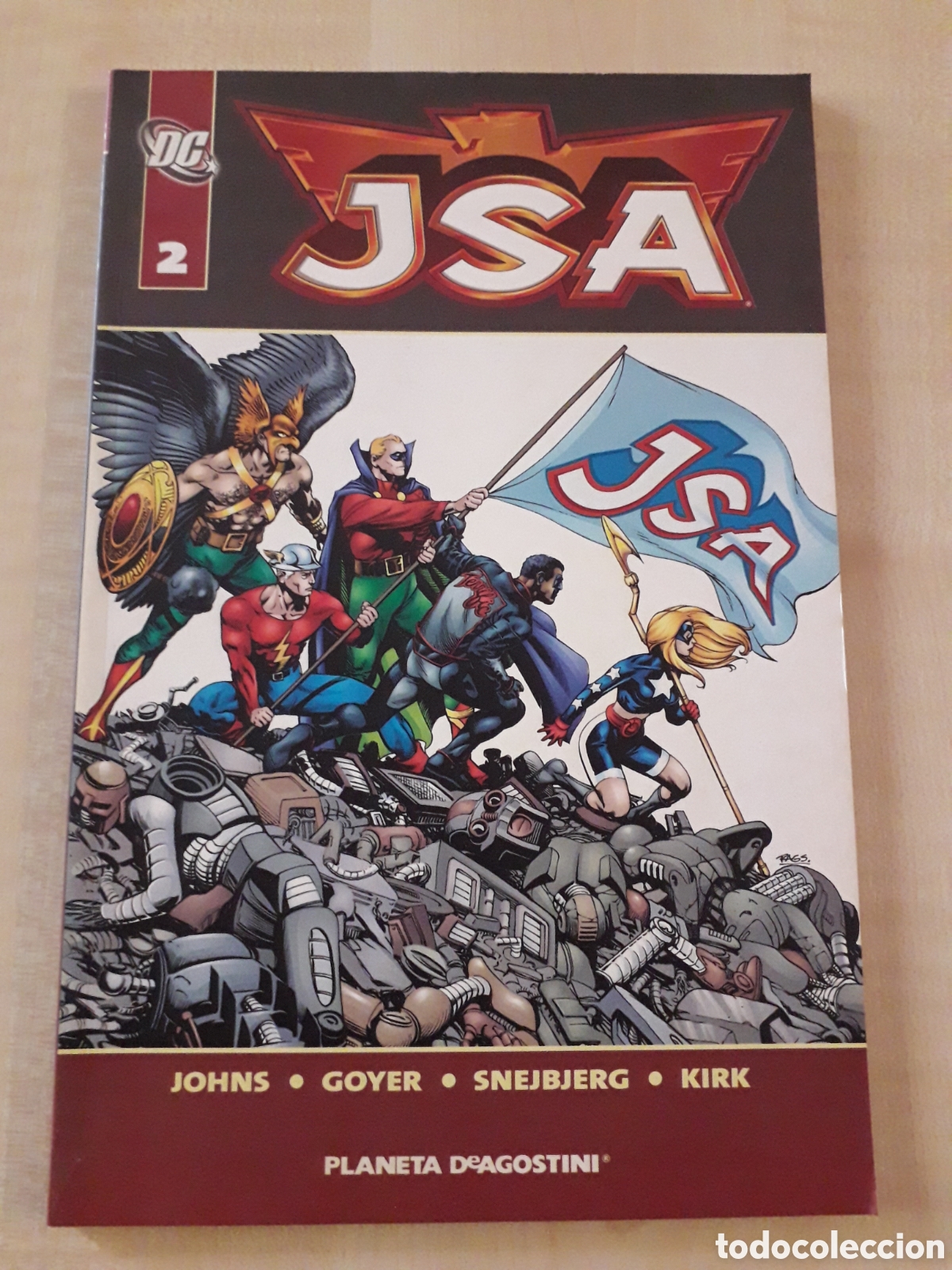 C&oacute;mics: JSA tomo 2. Geoff Johns. Excelente estado - Foto 1