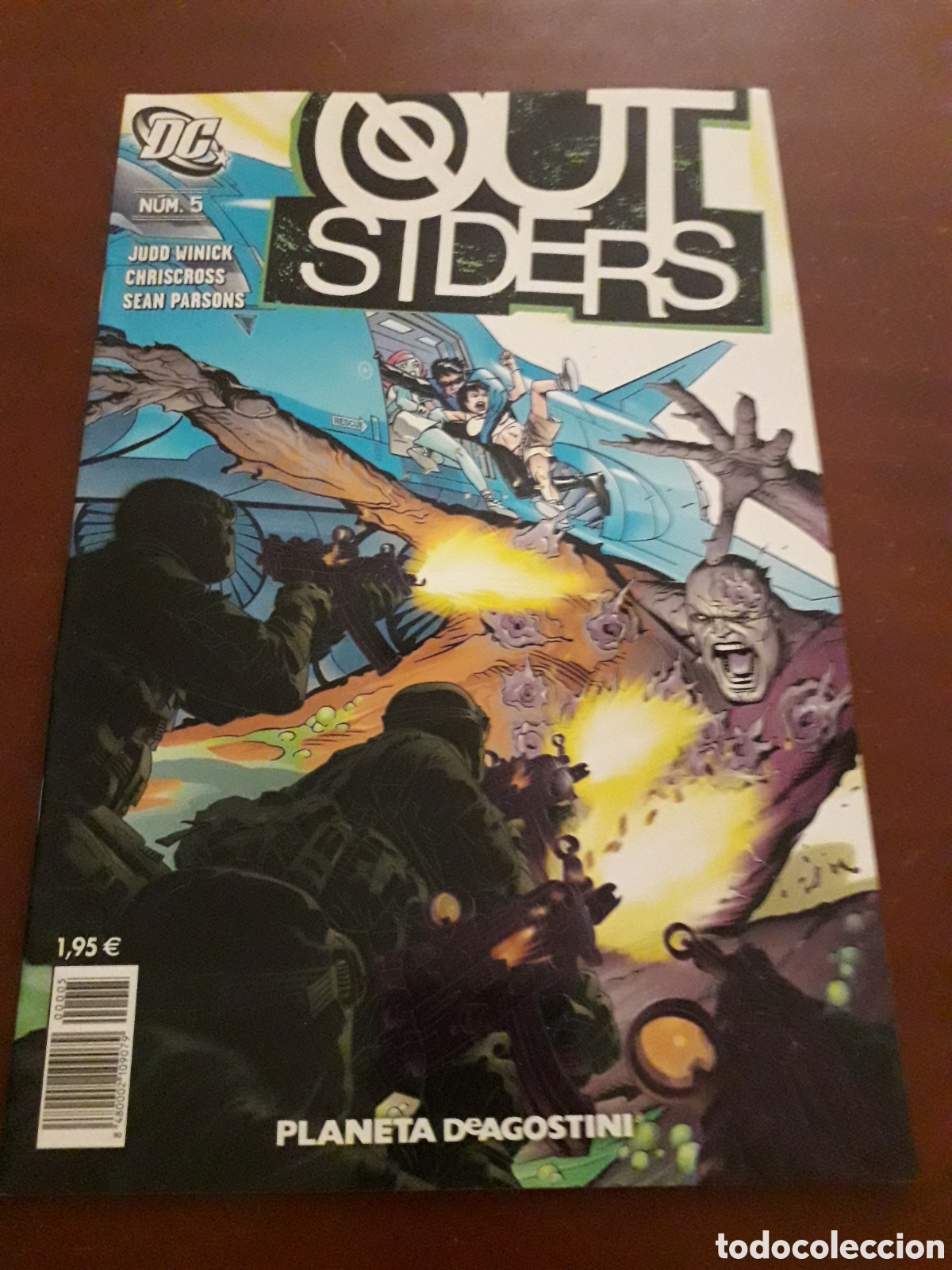 C&oacute;mics: Outsiders n&uacute;mero 5. Excelente estado - Foto 1