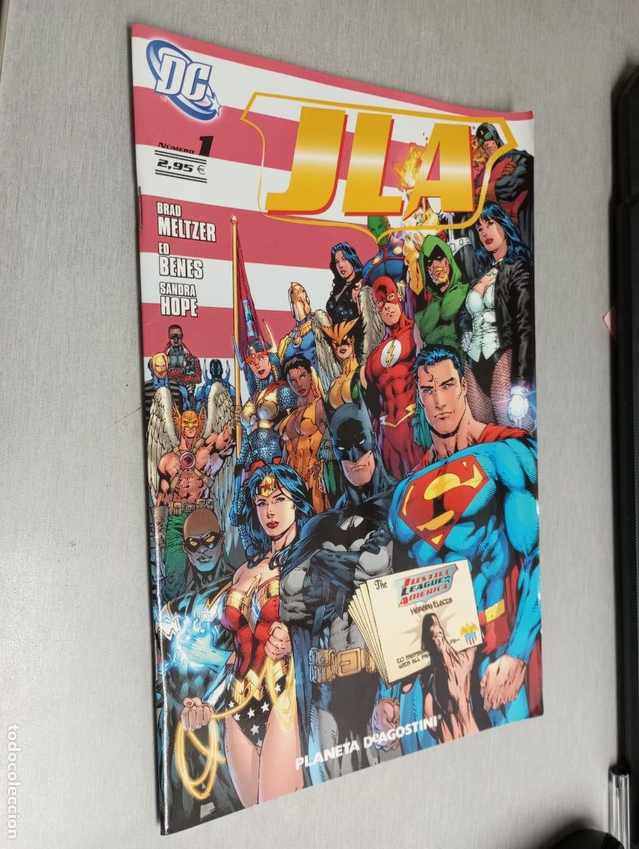 C&oacute;mics: JLA N&ordm; 1 / PLANETA DEAGOSTINI - Foto 1