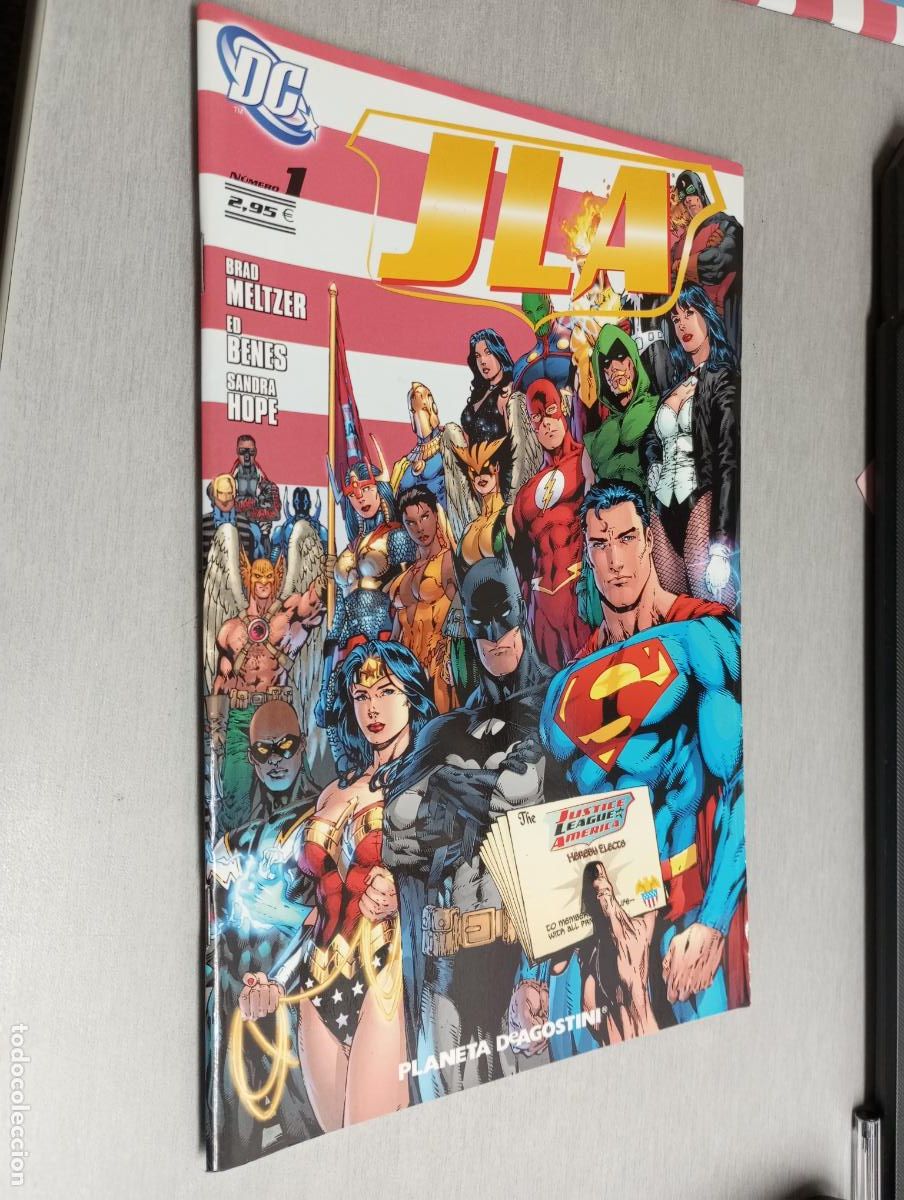 C&oacute;mics: JLA N&ordm; 1 / PLANETA DEAGOSTINI - Foto 1