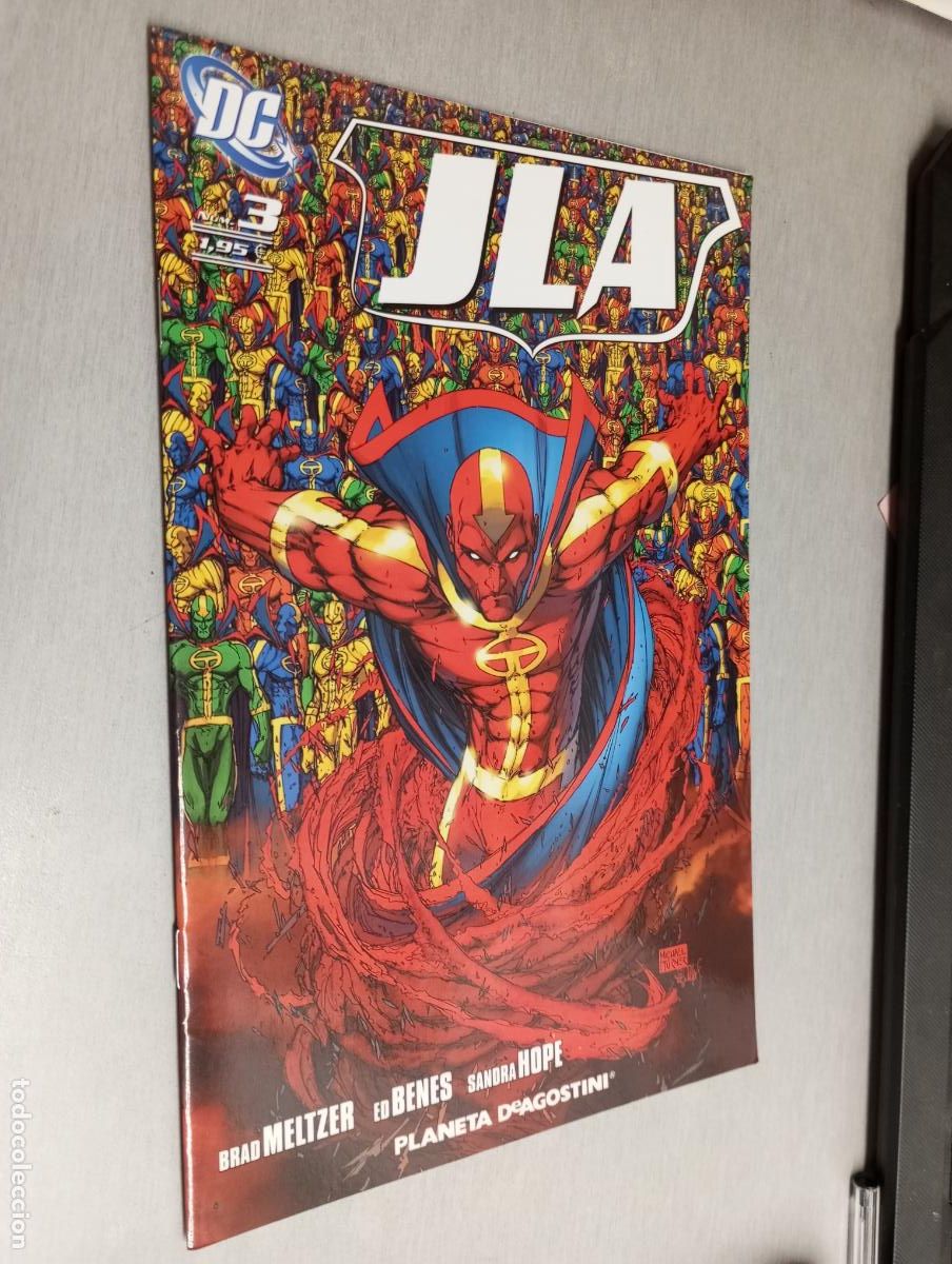 C&oacute;mics: JLA N&ordm; 3 / PLANETA DEAGOSTINI - Foto 1