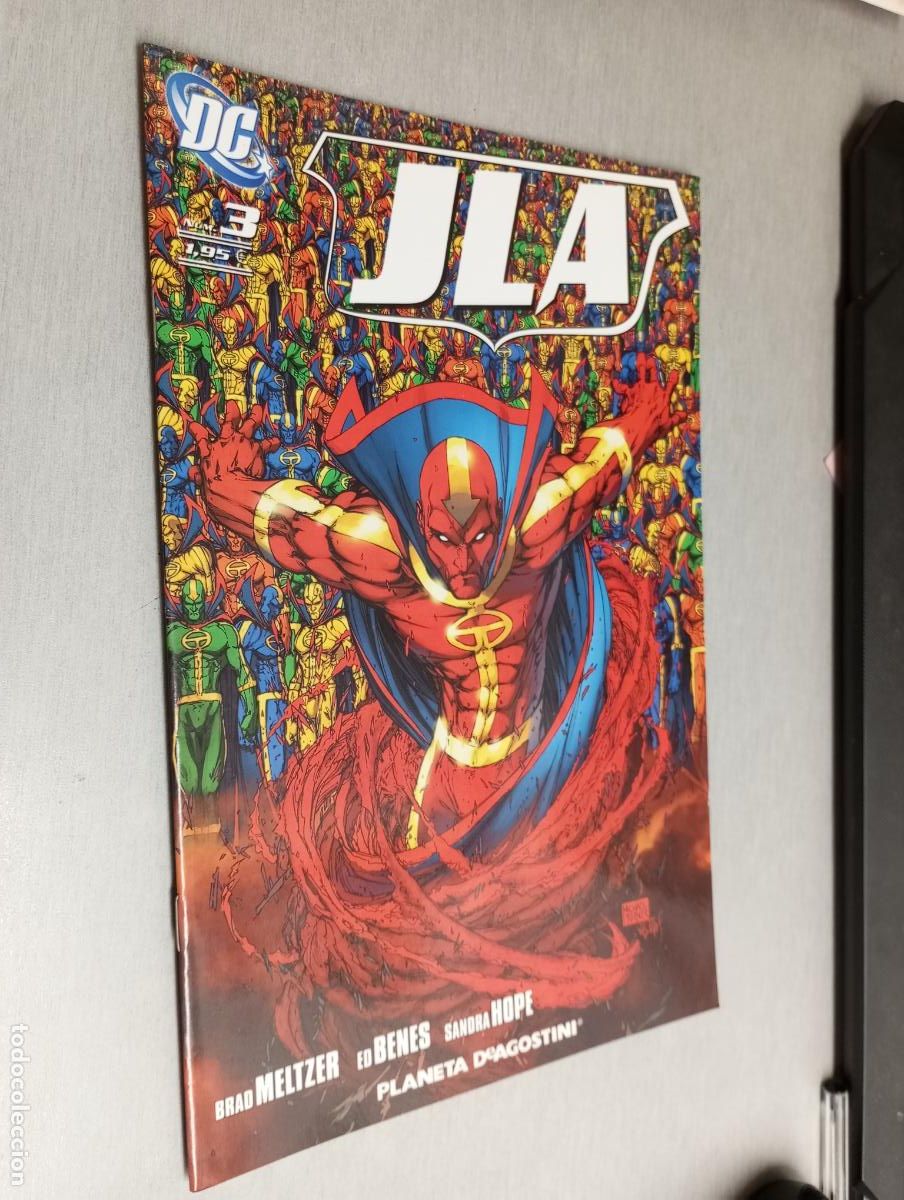 C&oacute;mics: JLA N&ordm; 3 / PLANETA DEAGOSTINI - Foto 1