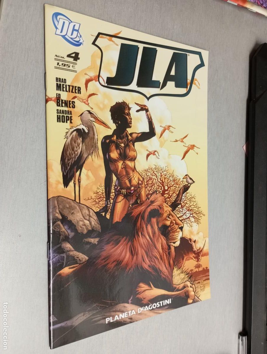 C&oacute;mics: JLA N&ordm; 4 / PLANETA DEAGOSTINI - Foto 1