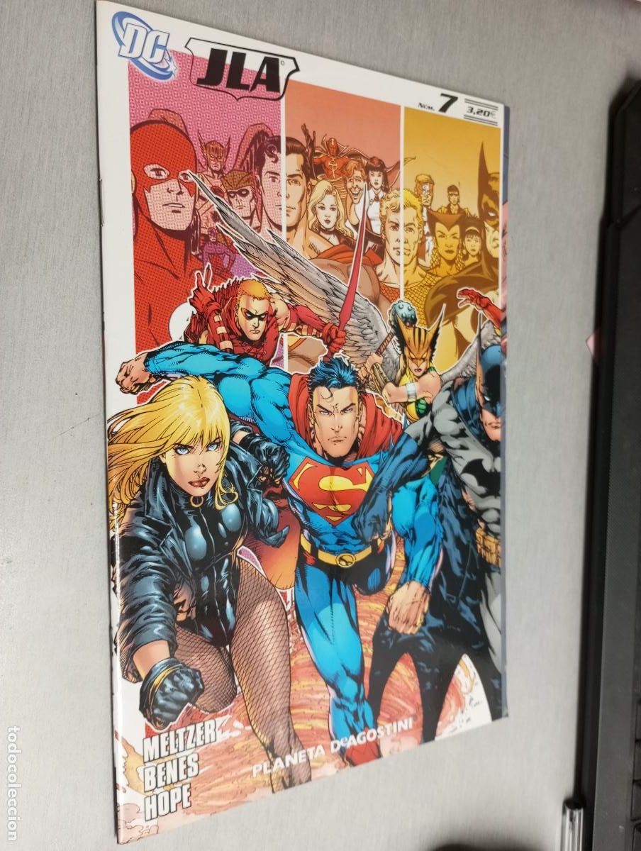 C&oacute;mics: JLA N&ordm; 7 / PLANETA DEAGOSTINI - Foto 1