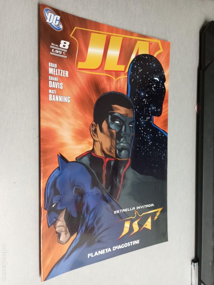 C&oacute;mics: JLA N&ordm; 8 / PLANETA DEAGOSTINI - Foto 1