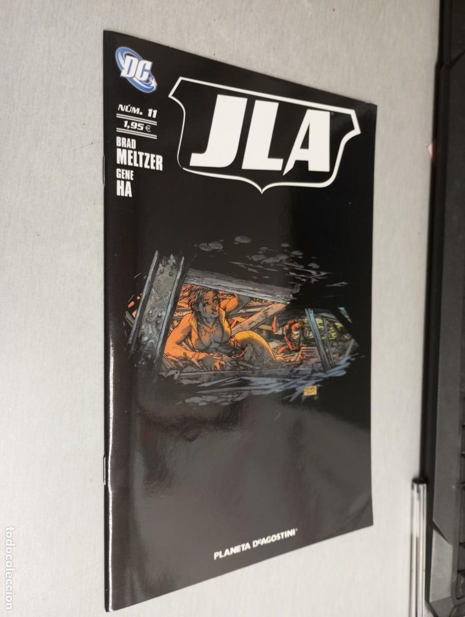 C&oacute;mics: JLA N&ordm; 11 / PLANETA DEAGOSTINI - Foto 1