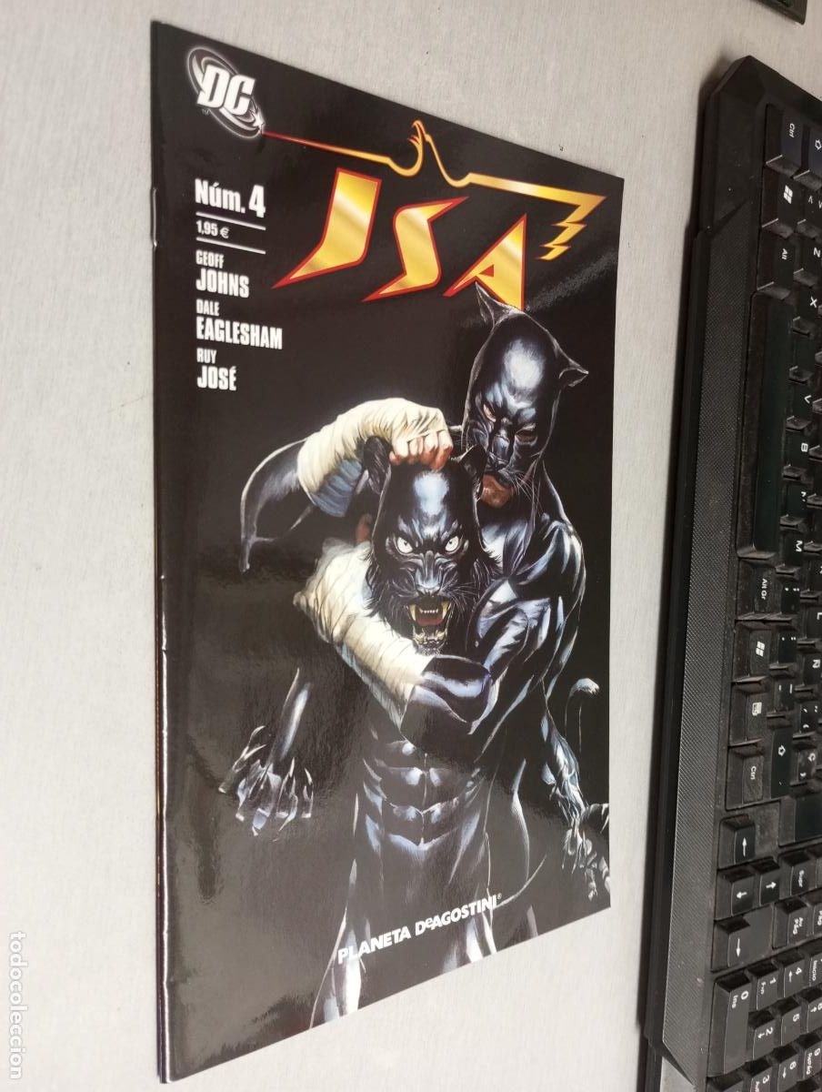 C&oacute;mics: JSA VOL. 2 N&ordm; 4 / PLANETA DEAGOSTINI - Foto 1