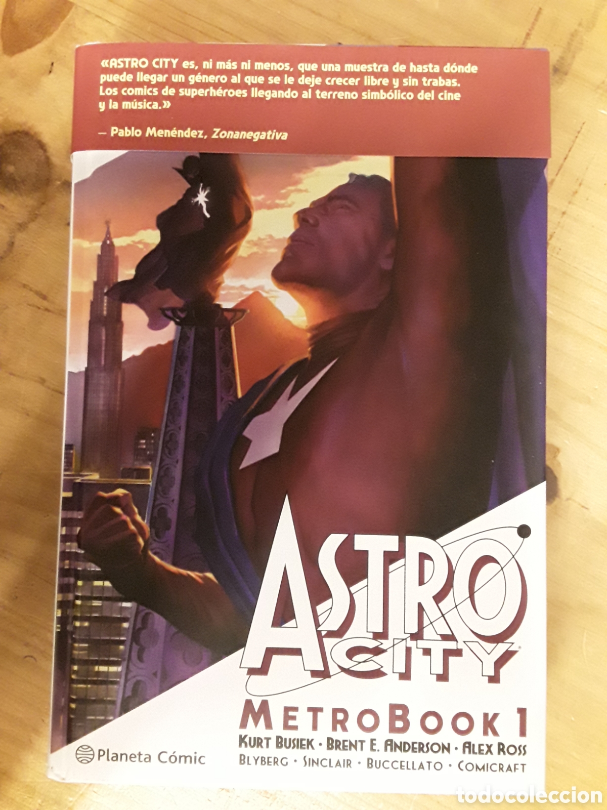 C&oacute;mics: Astro City 1 - Planeta C&oacute;mic - Foto 1