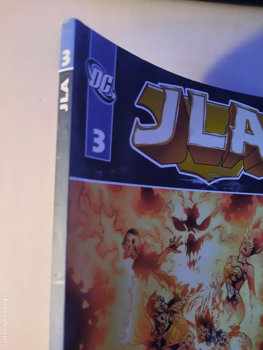 C&oacute;mics: JLA N&ordm; 3 ED. PLANETA - Foto 2