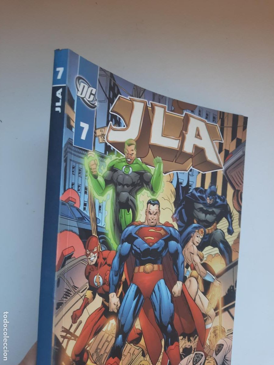 C&oacute;mics: JLA N&ordm; 7 - ED. PLANETA - Foto 2