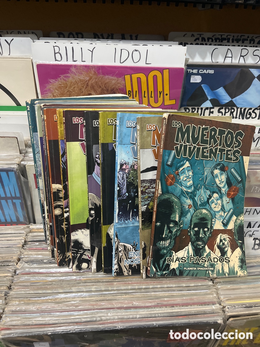C&oacute;mics: lote de c&oacute;mics los muertos vivientes 14 c&oacute;mics - Foto 1