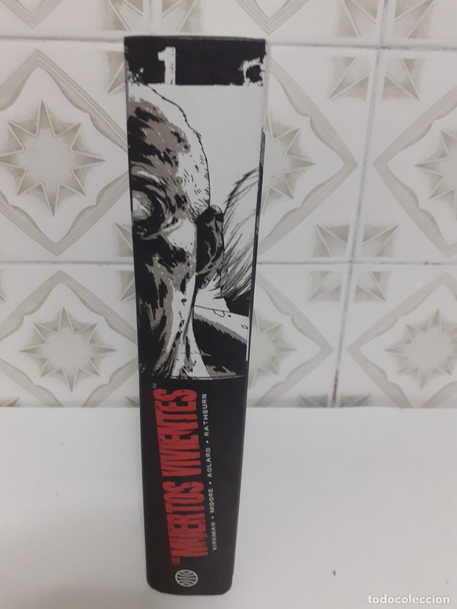 C&oacute;mics: LOS MUERTOS VIVIENTES LIBRO 1 - Foto 3