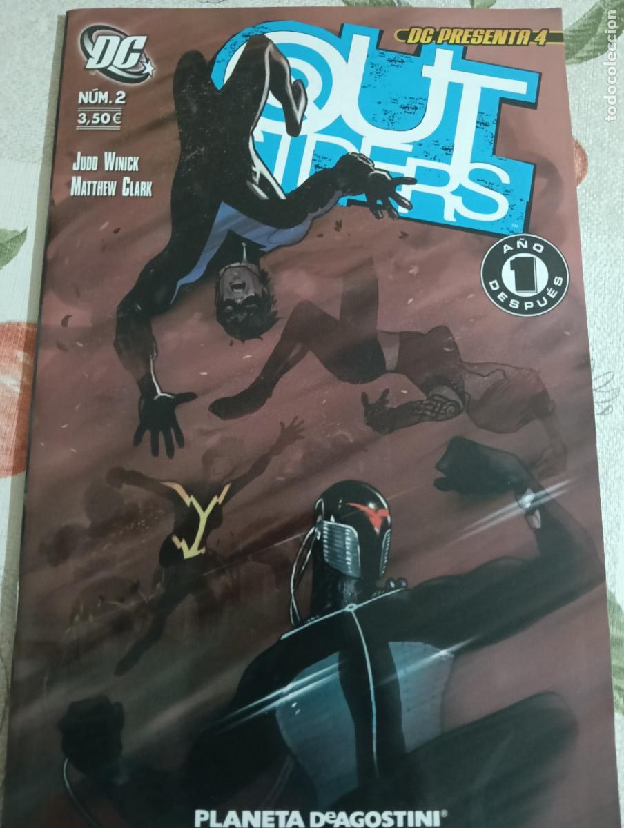 C&oacute;mics: OUTSIDERS N&ordm; 2 ED.PLANETA - Foto 1